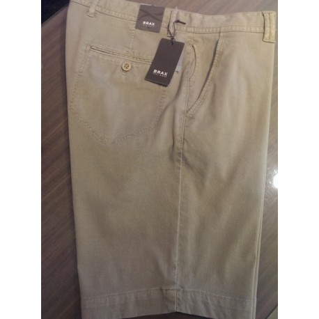 Korte lærredsbukser med stretch fra BRAX