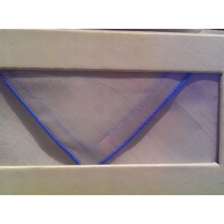 Elegant pyntelommertørklæde i 100% hør