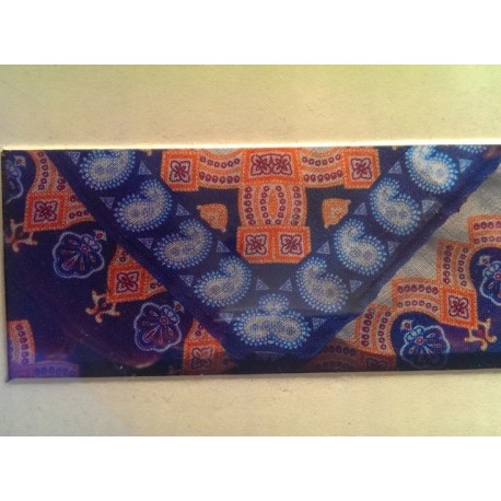 Elegant pyntelommertørklæde i 100% hør