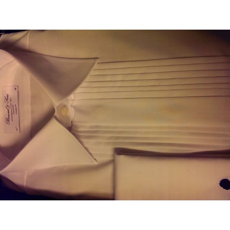 Smokingskjorte med kentkrave og plissé fra Bosweel