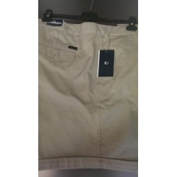 Korte bukser fra Roberto Basic